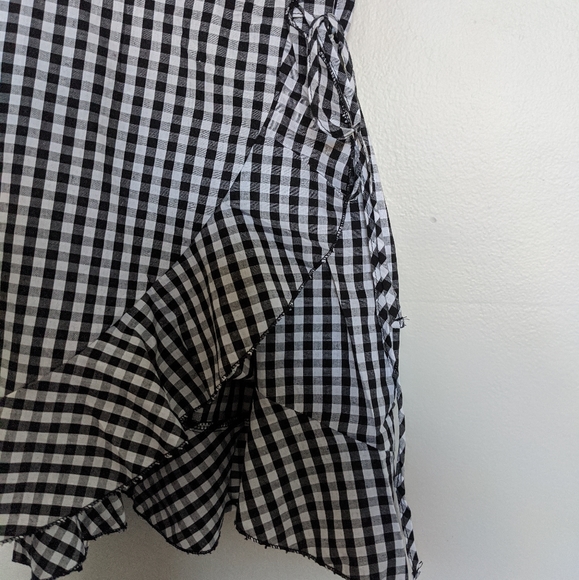 Gingham print ruffle trim wrap dress - Picture 9 of 11